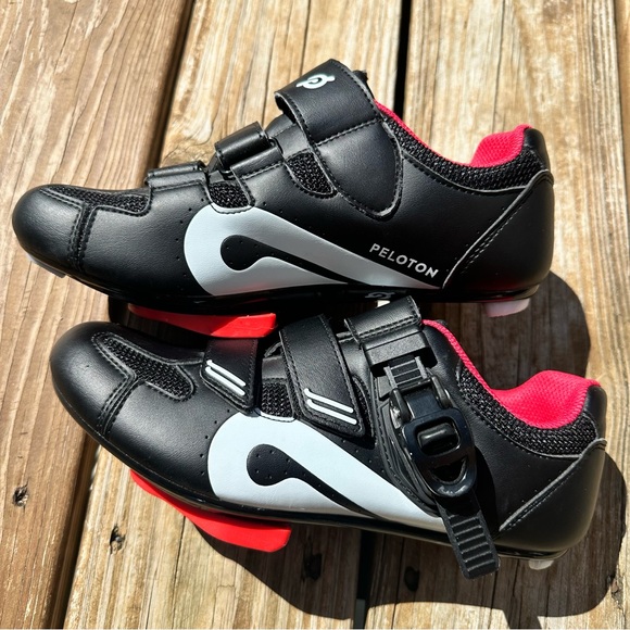 Peloton Cycling Shoes - Picture 3 of 5
